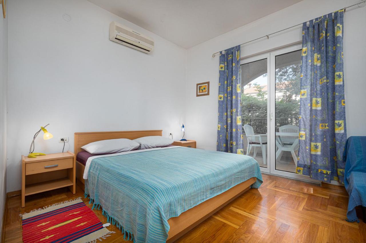 Appartamento House Laura 200M From The Beach And The Center Porec Esterno foto